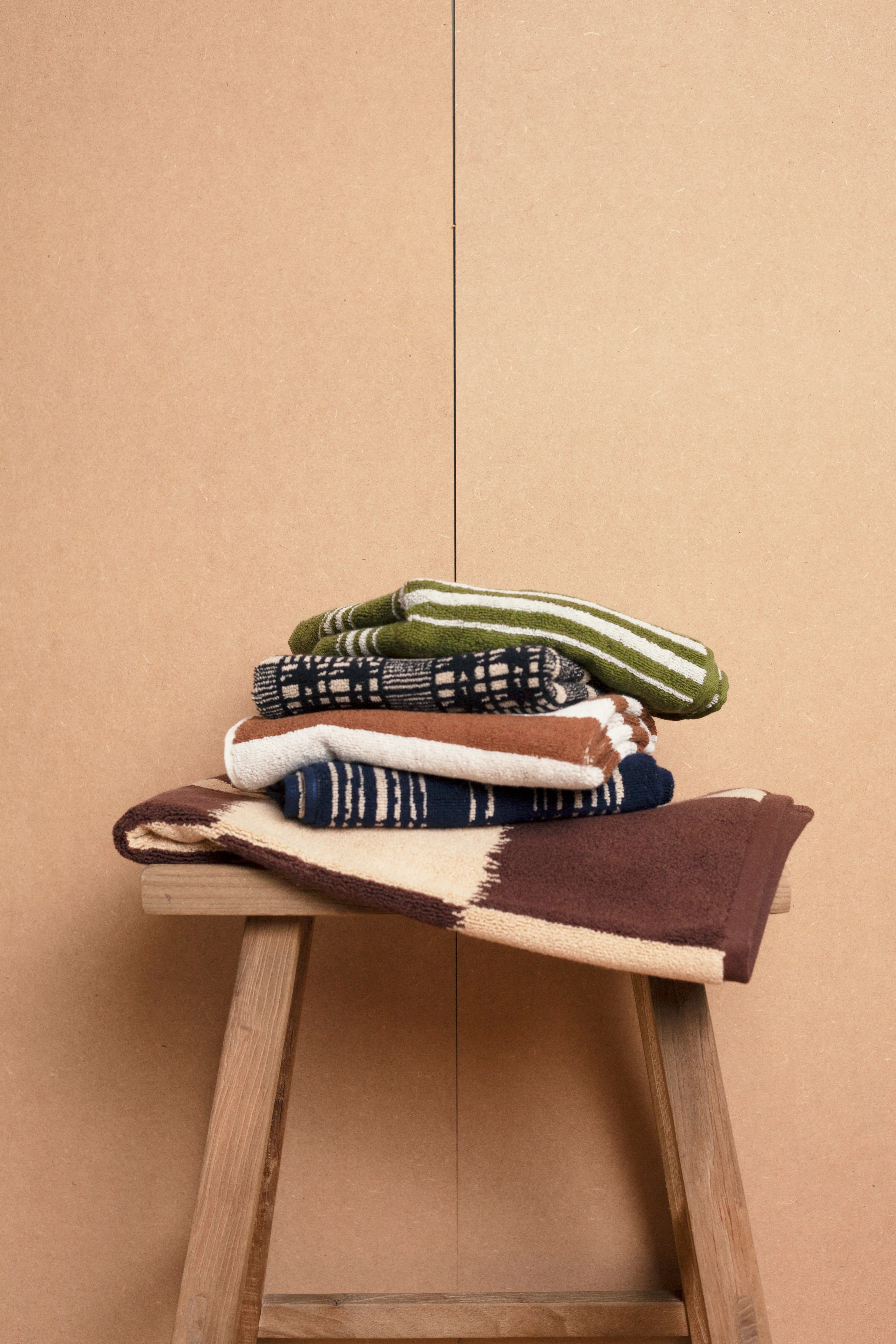 Alma Hand Towel - Image 3