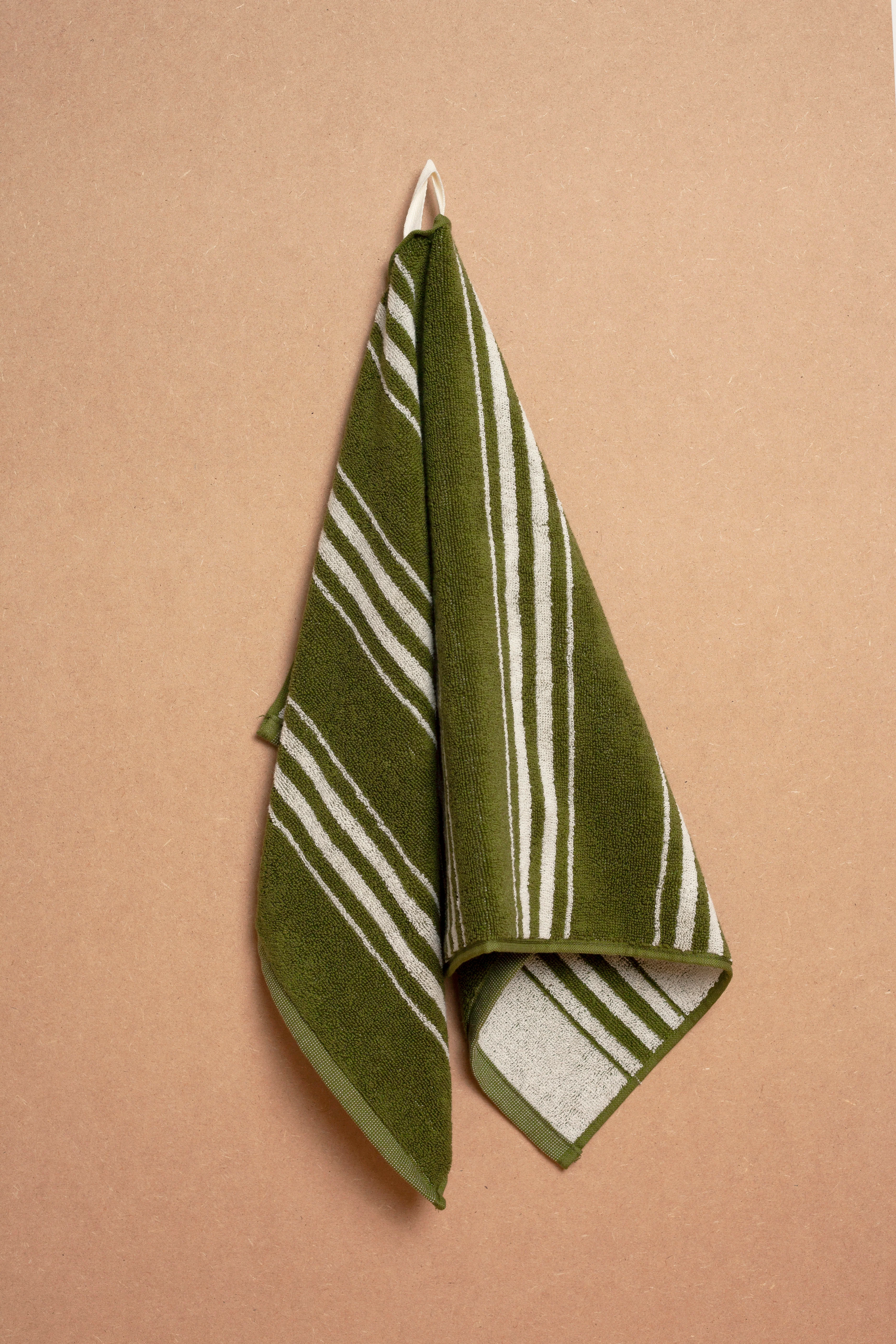 Charlotte Hand Towel - Image 5