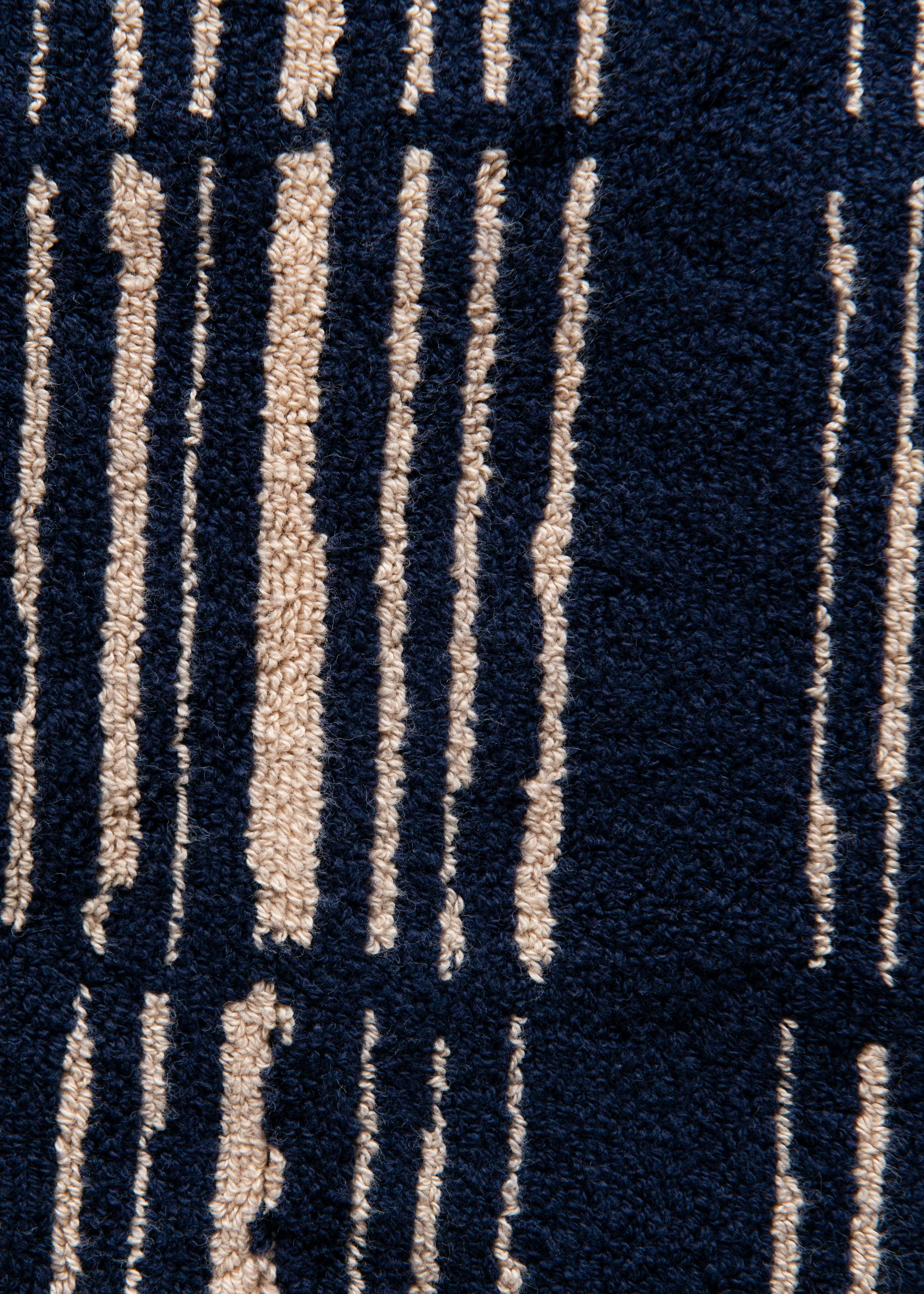 Ester Hand Towel - Image 3