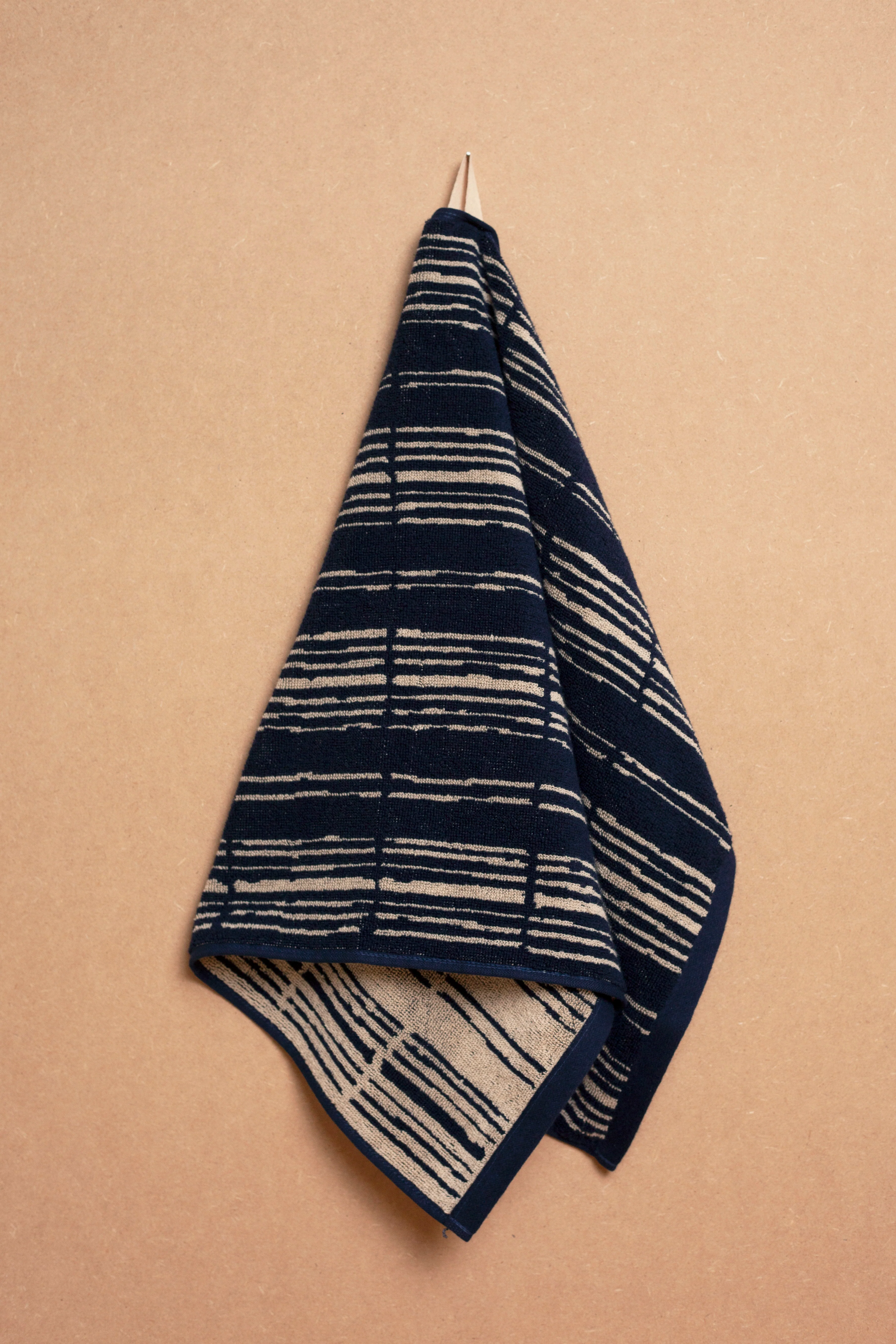 Ester Hand Towel - Image 4