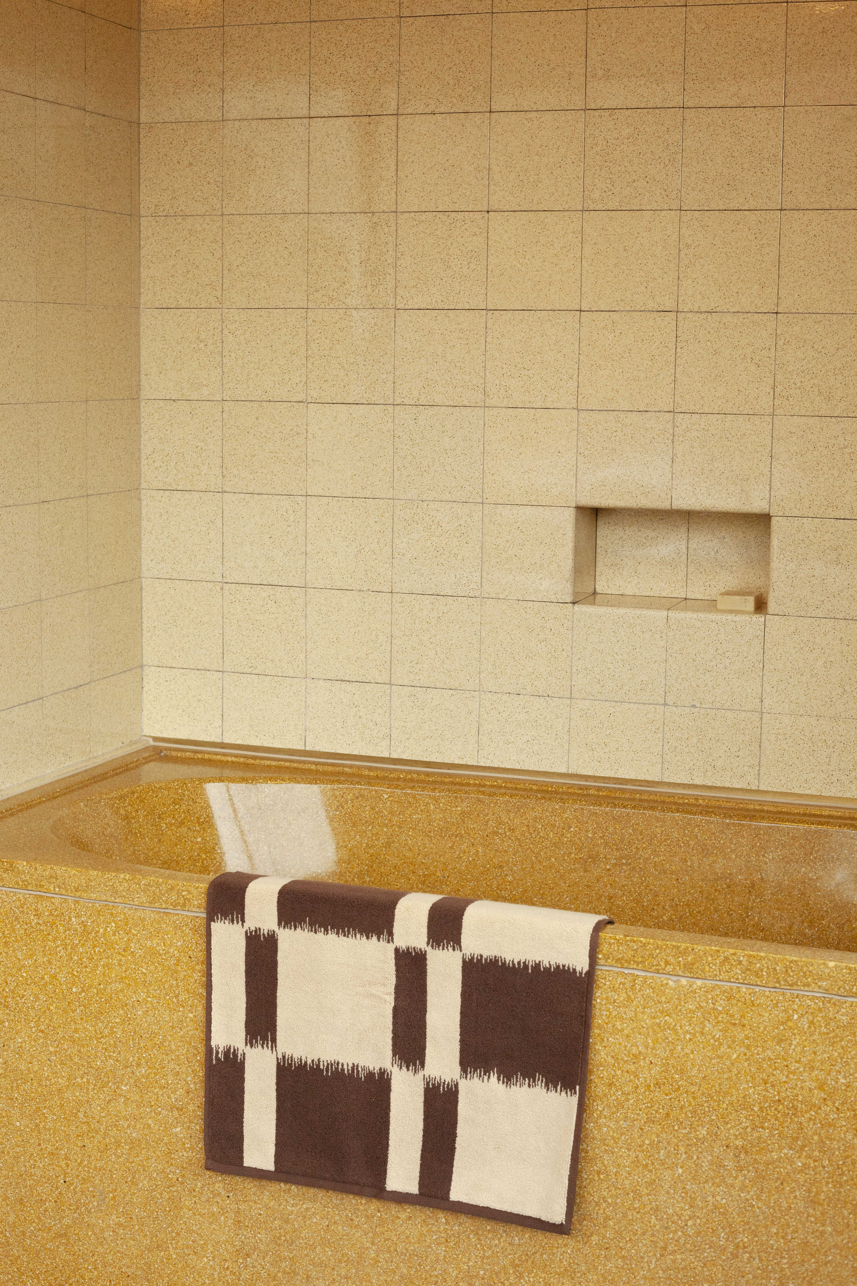 Karin Bath Mat - Image 3